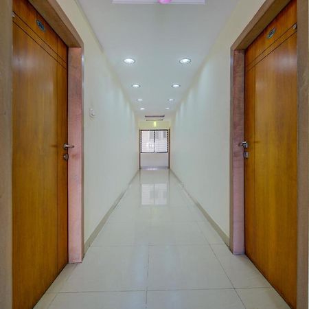 Oyo 18431 Hotel Celestee Grand Hyderabad Esterno foto